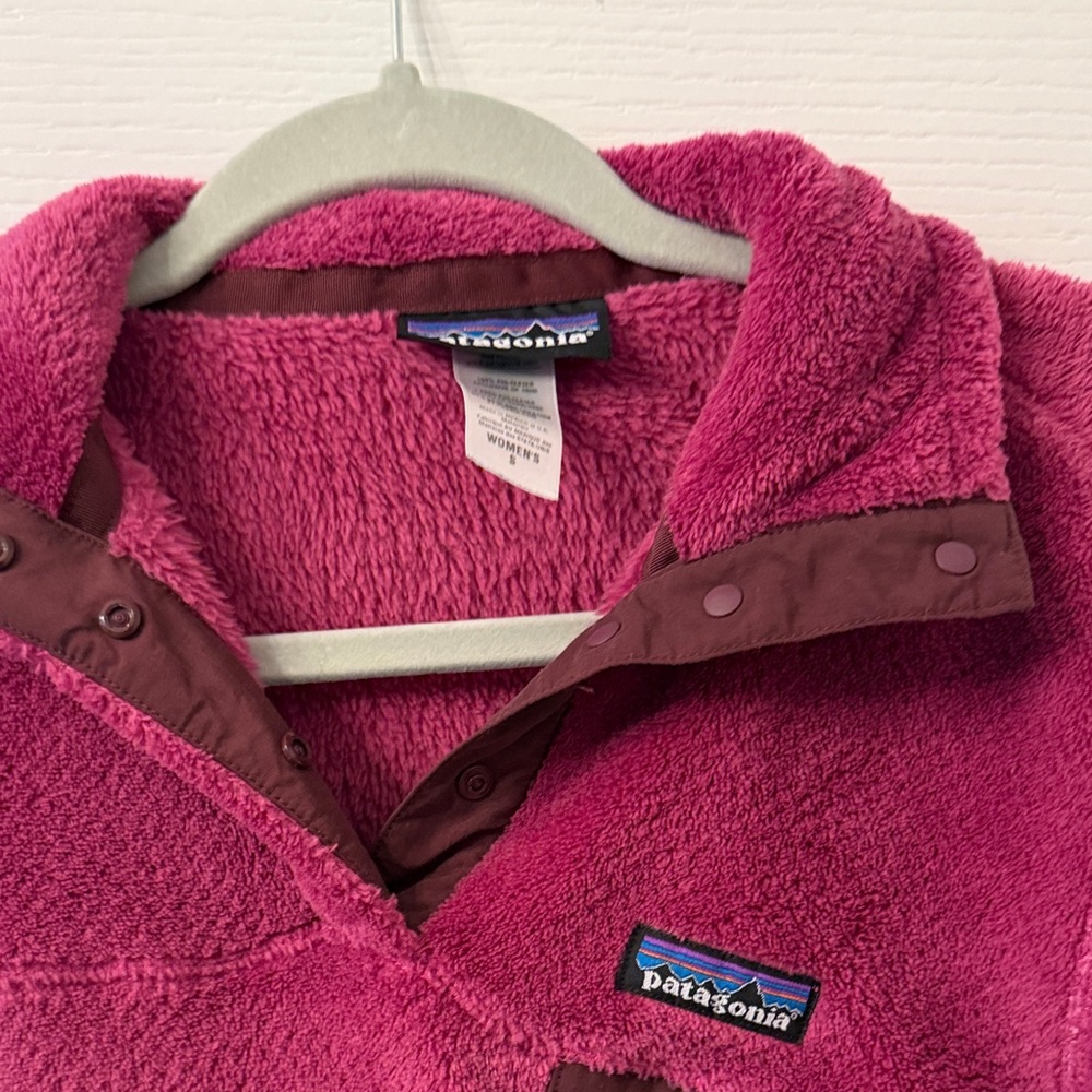 Patagonia Raspberry Fleece Jacket - Picture 2 of 2